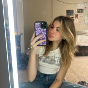 Meet your Posher, Rihanna